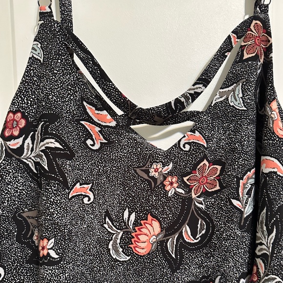 Torrid Flutter Top - Picture 2 of 4